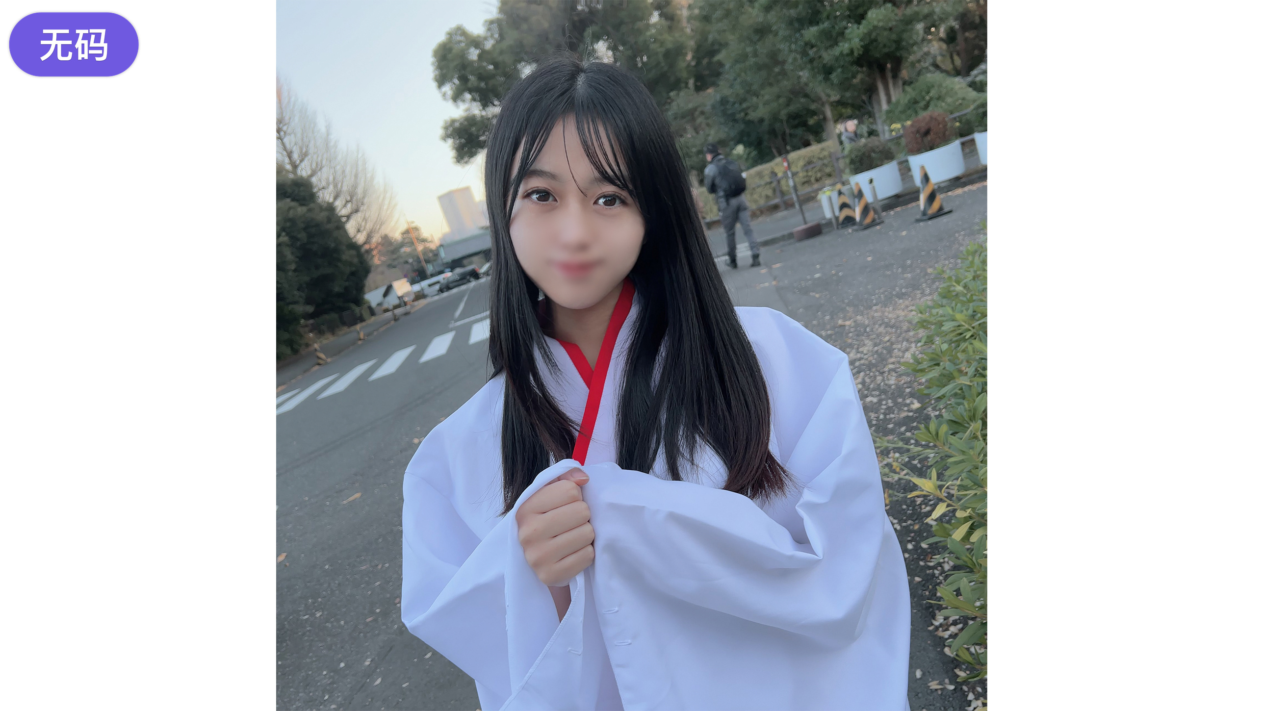FC2-4494567 顔出し！3日間限定！学園では学級委員を務める真面目で可愛い女 ◯ ◯ 生をバイト先の巫女 海报