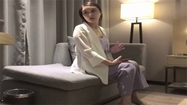 全国探花男爵高端登场，超级美女痴迷口交深舔菊穴 海报