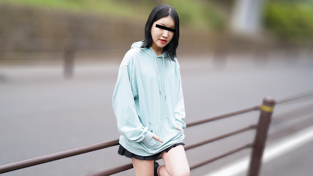 10musume 081924_01 熱吻交纏中出實戰 舌尖挑逗淫液飛濺 海报