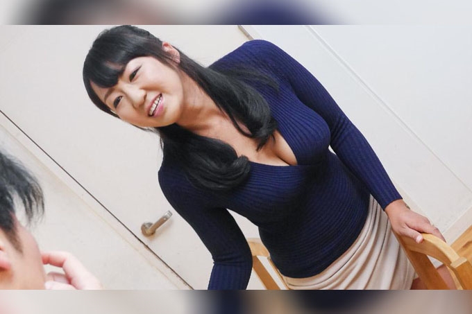 一个性欲旺盛的妻子，她的欲望不会停止 海报