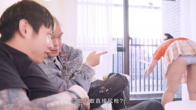 饥渴人妻家政妇上门服务 丰腴肉体任君享用 海报