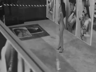 极品美模裸体拍摄性感诱惑 海报