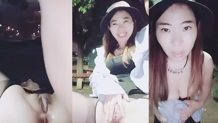 【胆子真大啊】晚上风骚的少妇为了满足狼友在户外露出口交舔胸回到车里深喉啪啪车震淫荡刺激 海报
