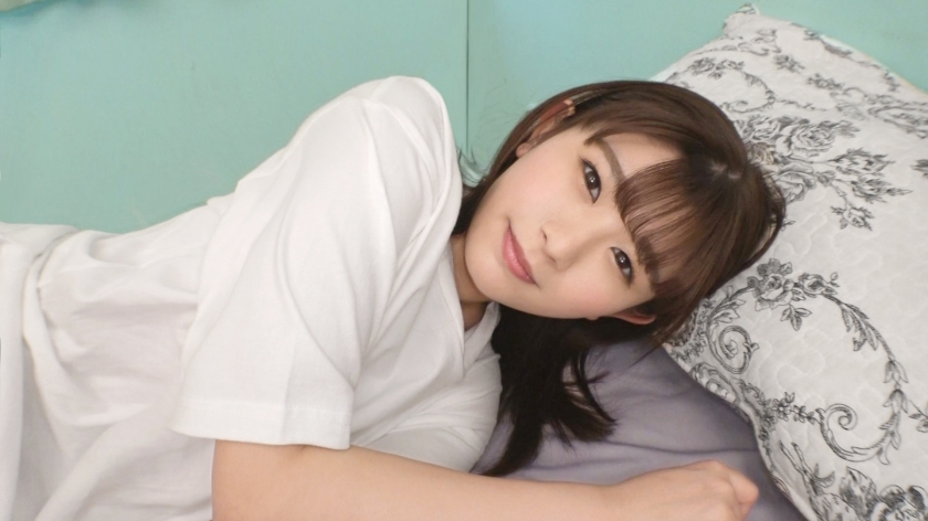 SIRO4107【初撮り】【こっそり逝きする彼女を..】【シーツに作る潮染み】耳を赤くして本気で感じる19歳。可愛い笑顔で喋っていた少女が…応募素人、初AV撮影131(乱伦). 海报