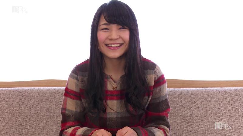 【素人無碼】笑顔の可愛い美女が素人宅へ中出し訪問 海报