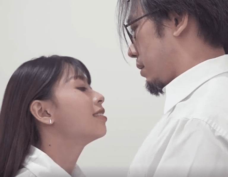 【麻豆传媒】作品MD0184-反叛女同学-麻豆母版 - 001 海报